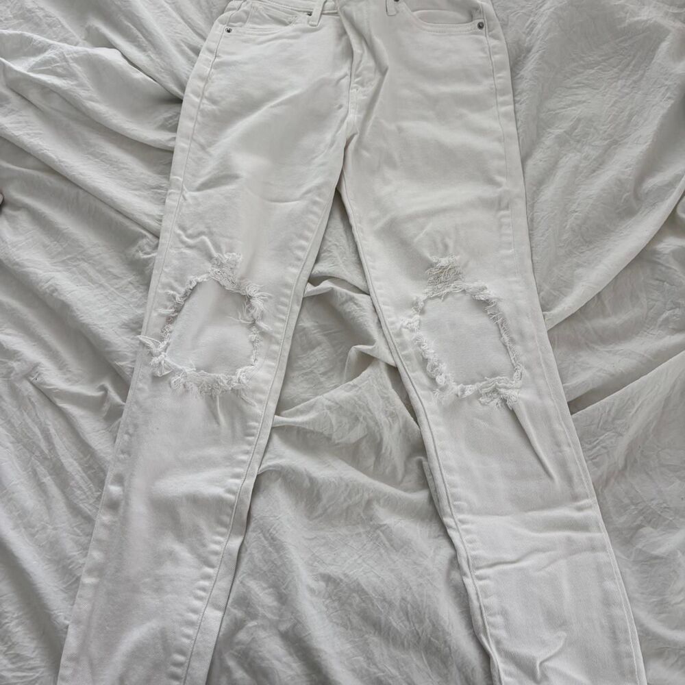 LEVI'S Ripped High Waisted Skinny Sz 26 Frayed Women's White Jeans